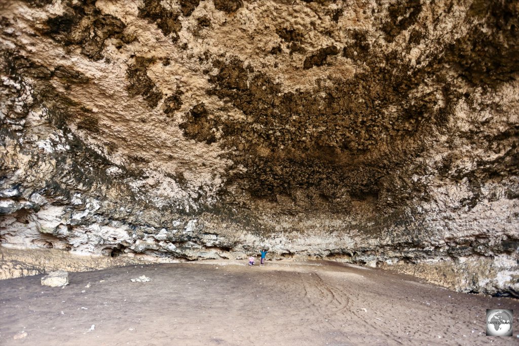 The floor of Dagub cave is carpeted in a thick layer of <i>Guano</i>.