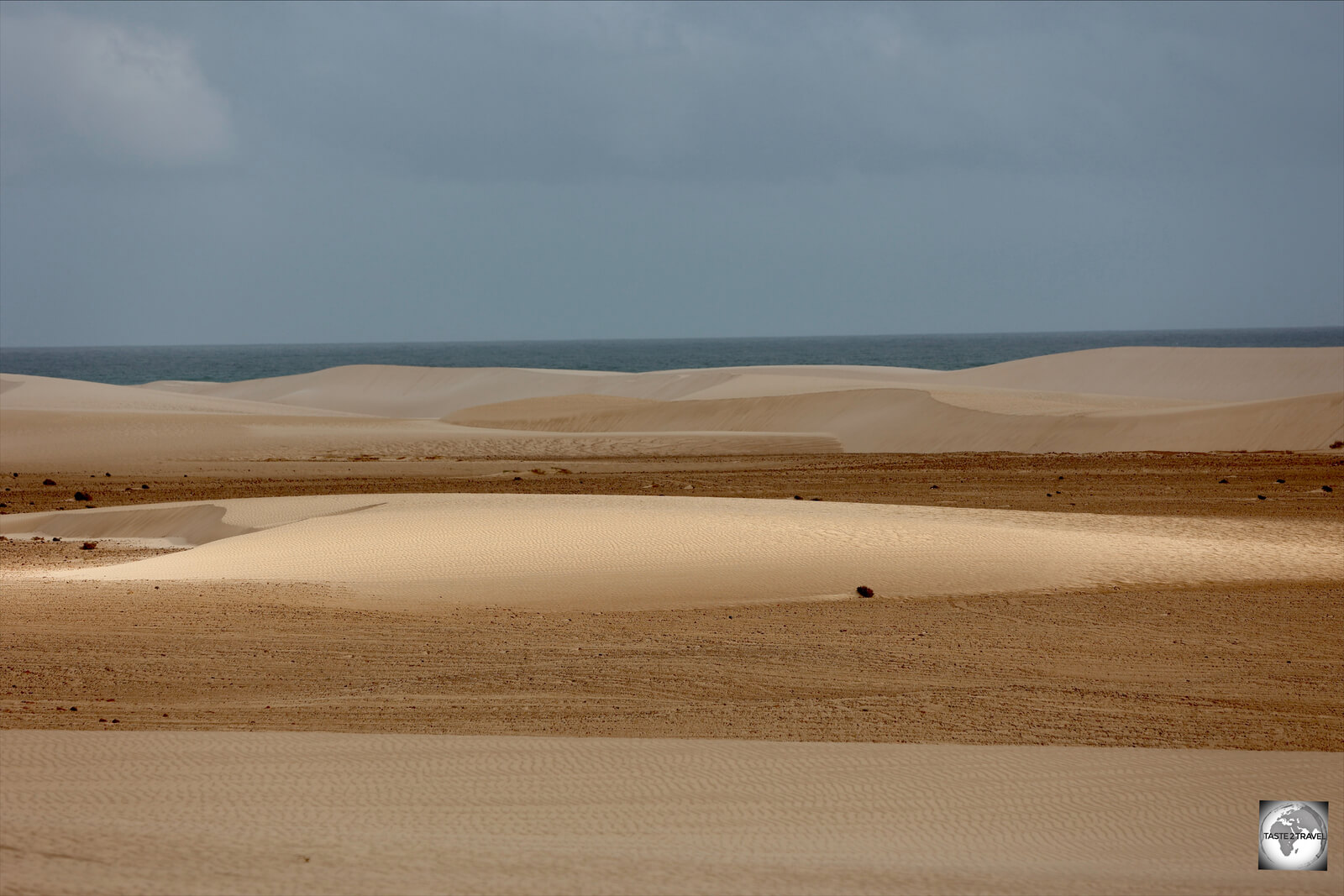 One more image from the Hayf and Zahek sand dunes.