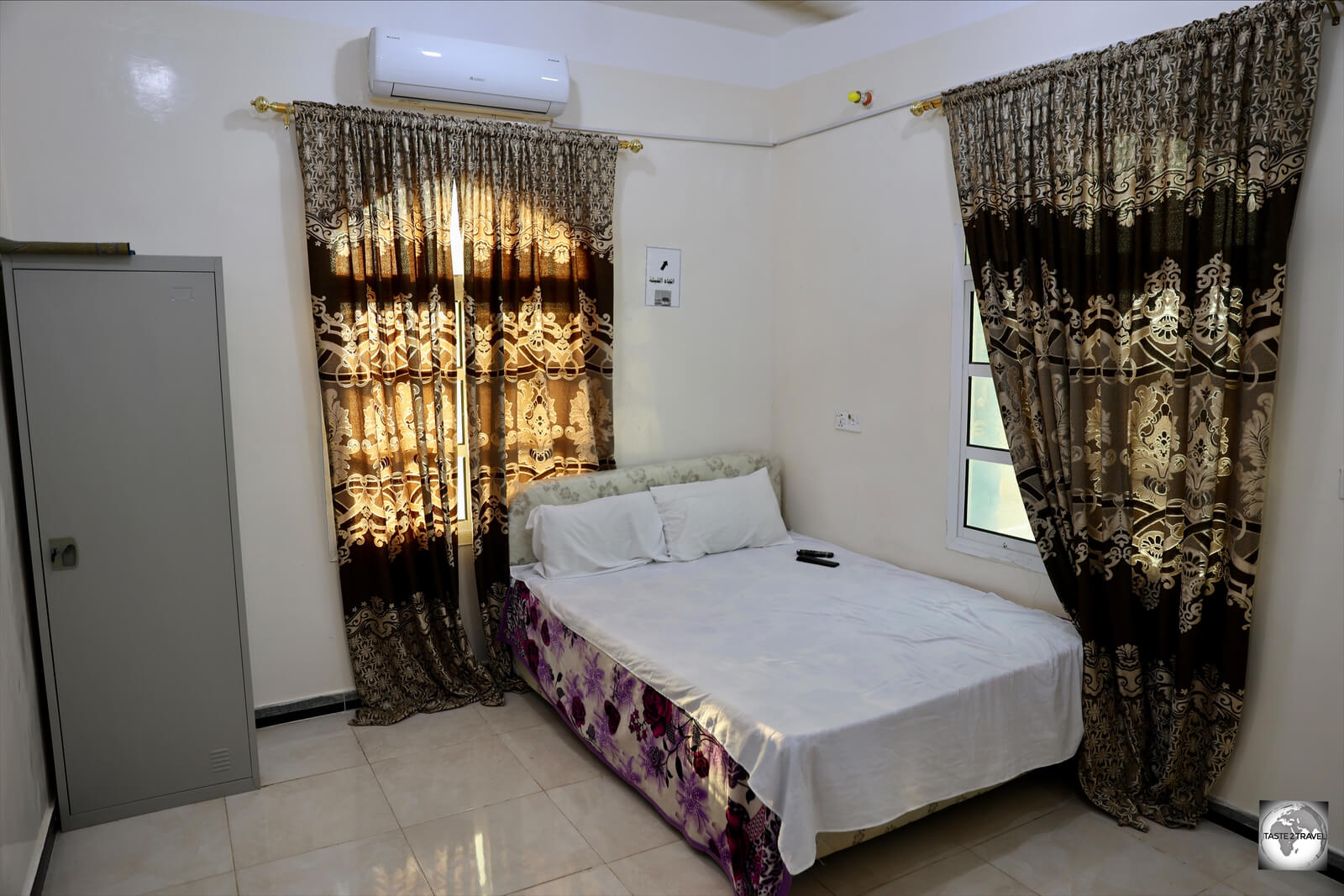 My room at the Diamond hotel in Hadiboh costs US$30 per night.
