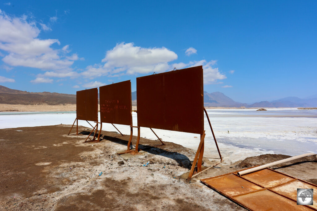 Any metallic surface simply rusts in the corrosive air of lake Assal.