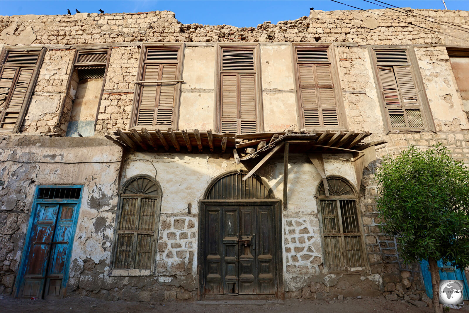 A crumbling, neglected architectural jewel in Massawa old town.