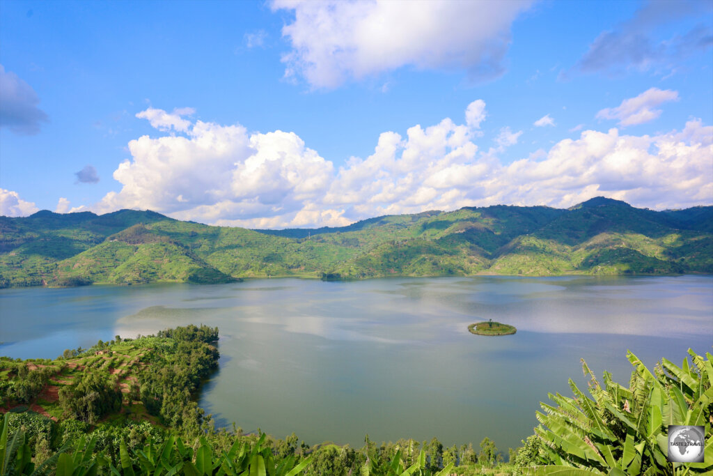 Beautiful Lake Ruhondo is located at 1,640 metres (5,380 feet) above sea level.