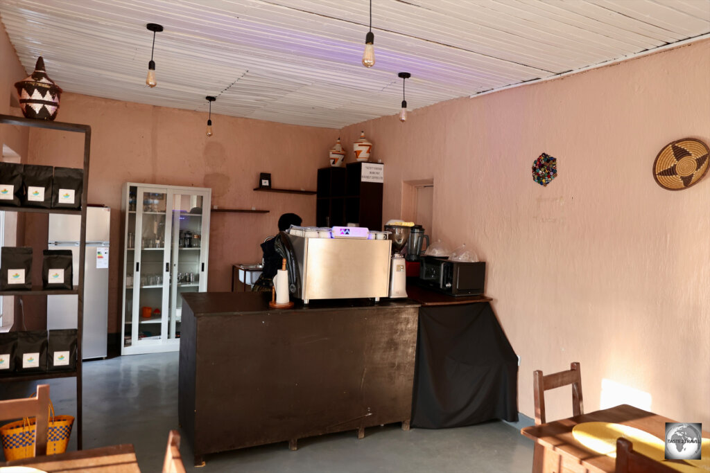 The café at the Kivubelt Coffee Plantation offers is most divine coffee - from café latte, cappuccino, espresso and more.