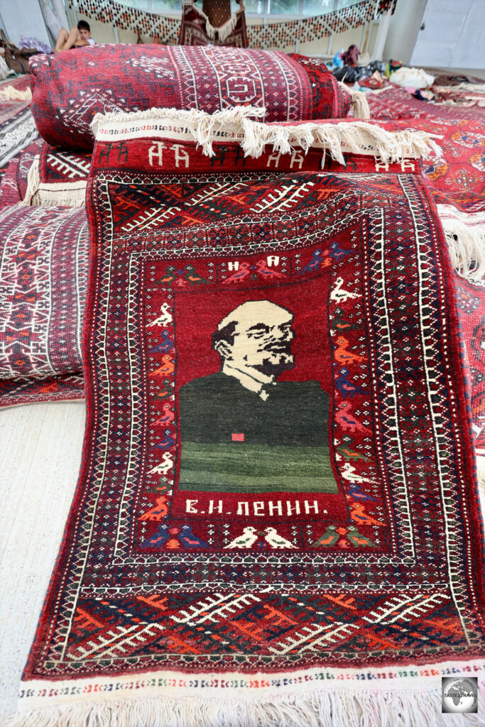 A "Lenin" carpet for sale at the at the Tolkuchka Bazaar.