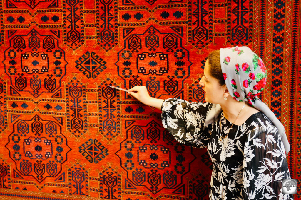 My guide at the Turkmen Carpet Museum, explained the finest of the details which are hidden inside each carpet.